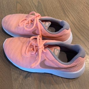 Girls Nike shoes